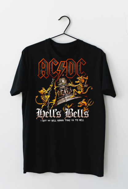 Camiseta Iron Maiden con diseño vintage del mítico Eddie, imprescindible para fans del heavy metal, estampado de alta calidad, ideal para conciertos y looks urbanos cañeros