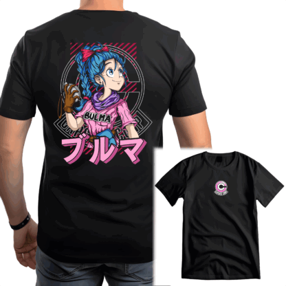 Camiseta Bulma Dragon Ball con diseño urbano atrevido y estilo motero. Perfecta para fans del anime con actitud racing. Disponible en Clothes4All para compra online